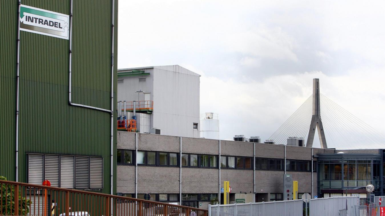 <p>Blick auf die Wiederverwertungsanlage der interkommunalen Abfallverwertungsgesellschaft Intradel in Herstal</p>