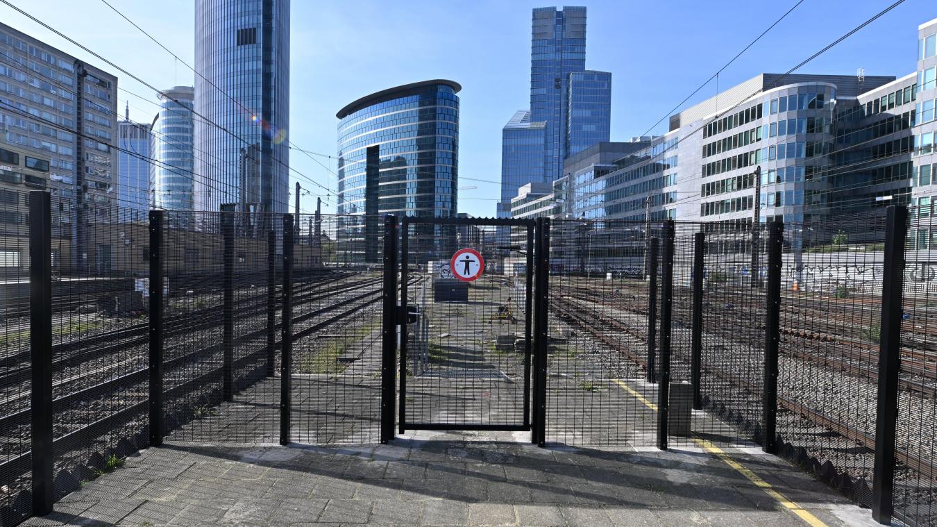 <p>Am Brüsseler Nordbahnhof sollen physische Barrieren und intelligente Überwachungssysteme verhindern, dass Personen auf die Gleise gelangen.</p>