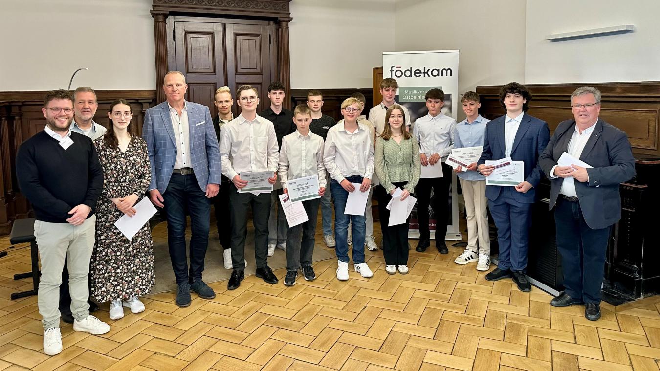 <p>Am Sonntag, 26. April, findet der regionale Ausscheidungswettbewerb des Solistenwettbewerbs „Sonatina“ für die Musikerinnen und Musiker der Deutschsprachigen Gemeinschaft in der Musikakademie in Eupen statt.</p>