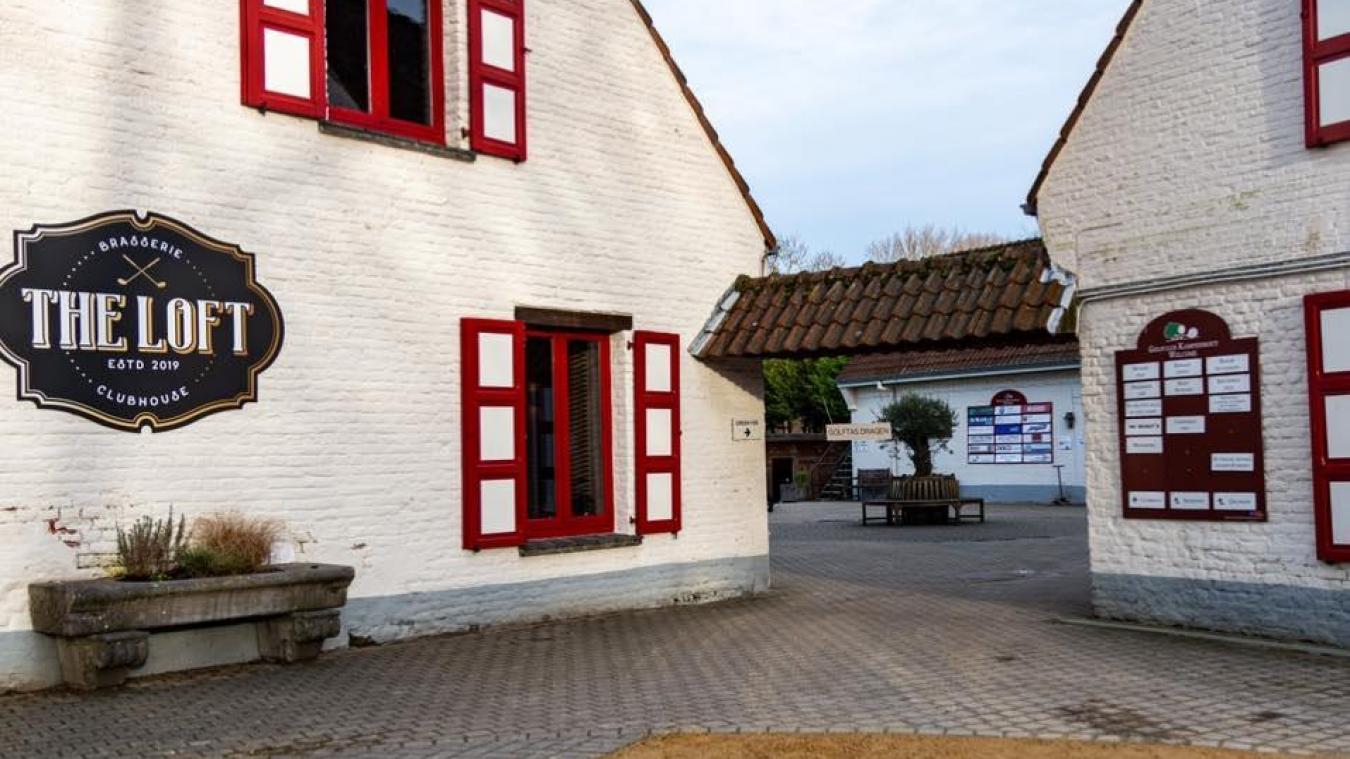 <p>Ein Blick von außen auf die Brasserie „The Loft“</p>