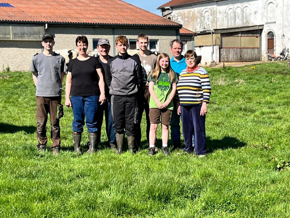 <p>Die Arbeit im Familienverbund ist für Nicole Ortmann (2.v.l.) ein großes Plus.</p>