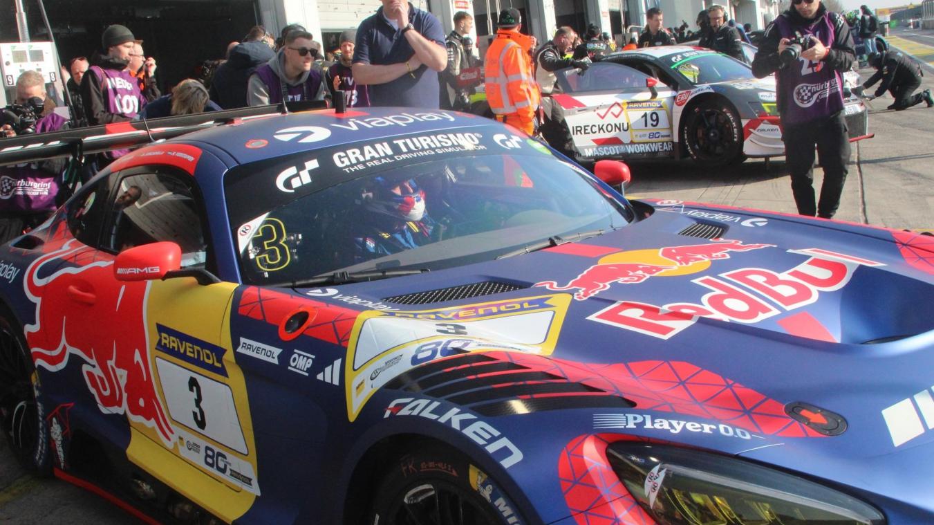 <p>Das erste Qualifikationsrennen wurde nach einem tragischen Unfall gestoppt.</p>