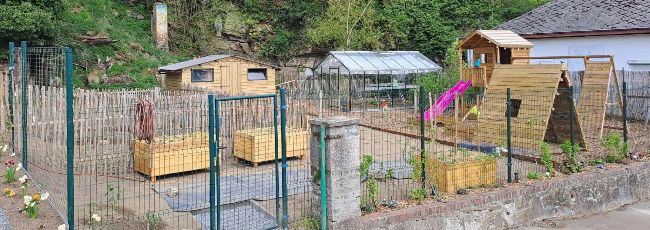 <p>Der pädagogische Bauernhof wurde komplett neu gestaltet und bietet nun neue Möglichkeiten. Er wird vor allem von den Kindern und Jugendlichen genutzt, die notfallmäßig im Home Saint François untergebracht werden.</p>