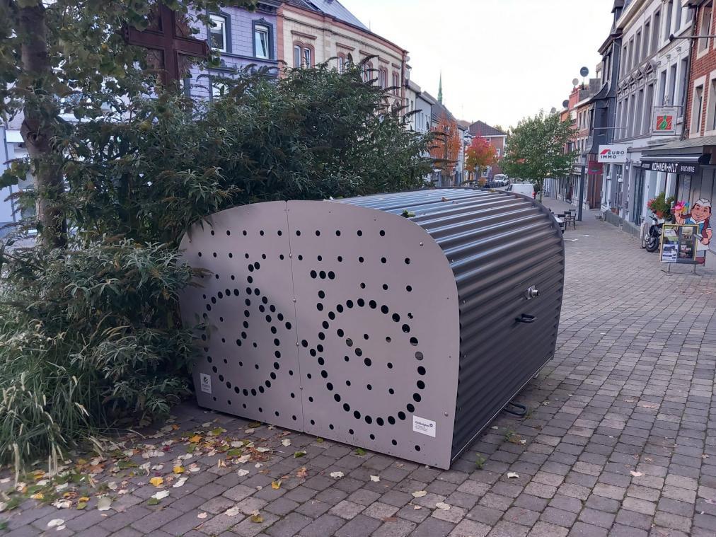 <p>Aktuell stehen fünf sogenannte Fahrrad-Boxen in Eupen. Nur in der Box in der Bergstraße sind zwei Plätze vermietet.</p>