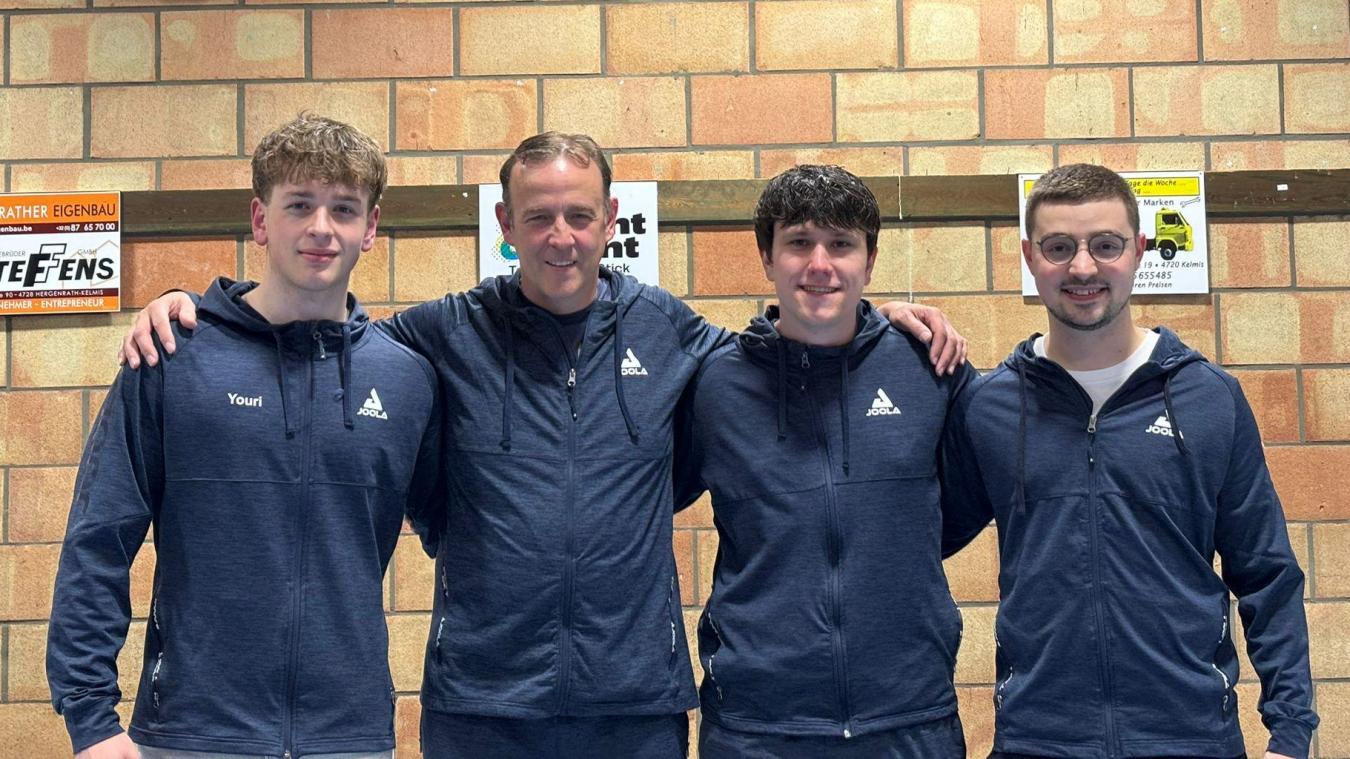 <p>Youri Hackens, Benoît Decroupet, Mathis Kairis und Tom Lenaerts (v.l.) hieven Astoria in die Regionalliga Brüssel-Wallonie.</p>