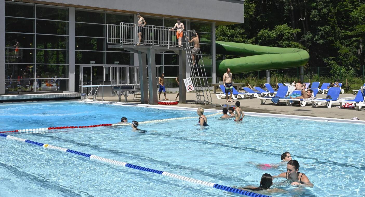 <p>Der diesjährige Startschuss für die Freibadsaison naht: Ab 1. Mai wird der Außenbereich an drei Tagen pro Woche mindestens für jeweils zwei Stunden geöffnet sein.</p>