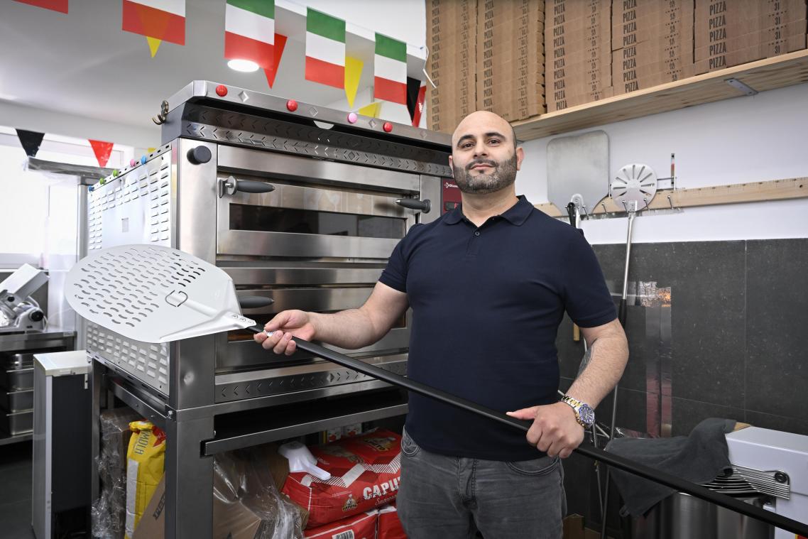 <p>Bledian Jaku hat bereits 15 Jahre Erfahrung als Pizzabäcker. Mit dem eigenen Lokal erfüllt er sich nun einen Traum.</p>