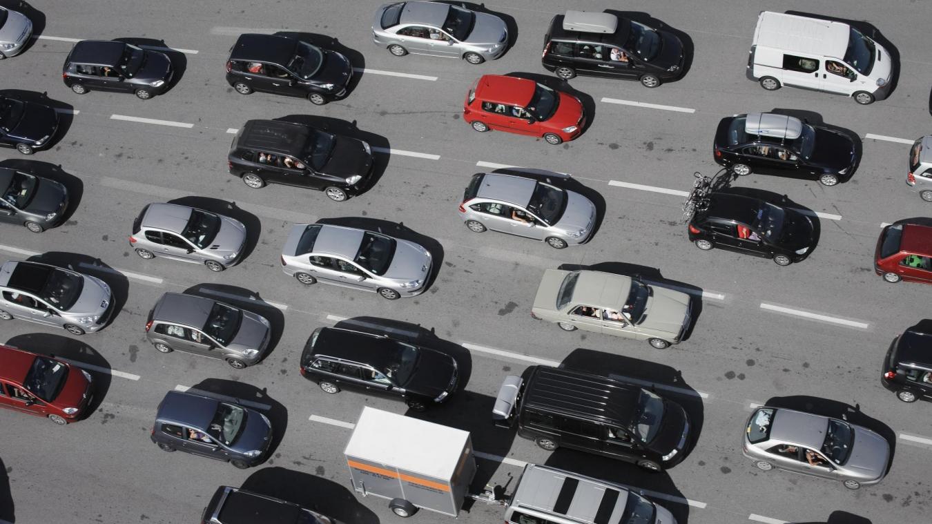 <p>Die geplante Pkw-Maut sorgt für Fragen. Die DG ist bislang nicht eingebunden.</p>