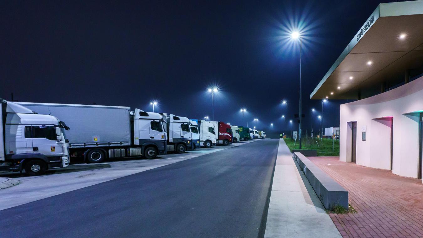 <p>Mehr als 10.000 Liter Diesel aus Lkw gestohlen</p>
