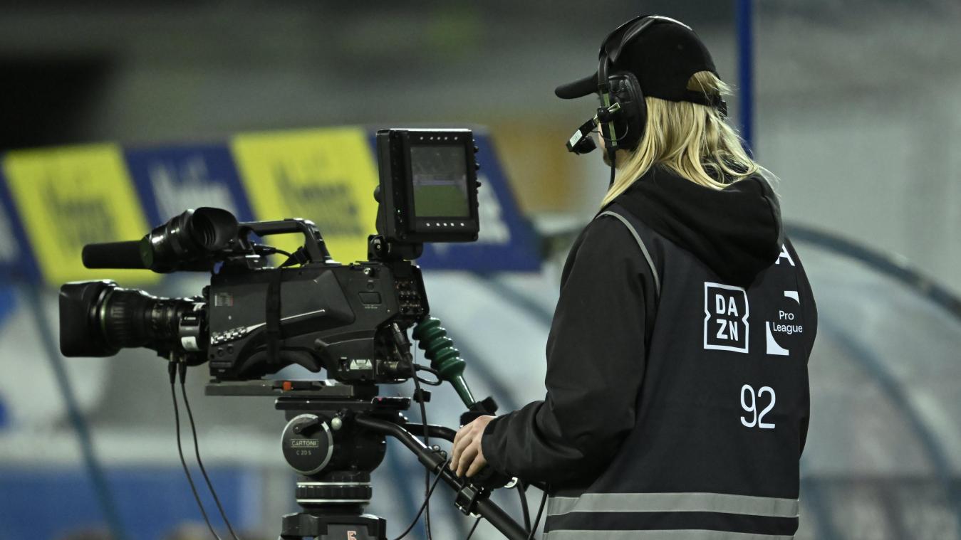 <p>Streaminganbieter DAZN steht wegen irreführender Werbung in der Kritik, hat aber zugleich eine neue Vereinbarung mit Telenet abgeschlossen.</p>
