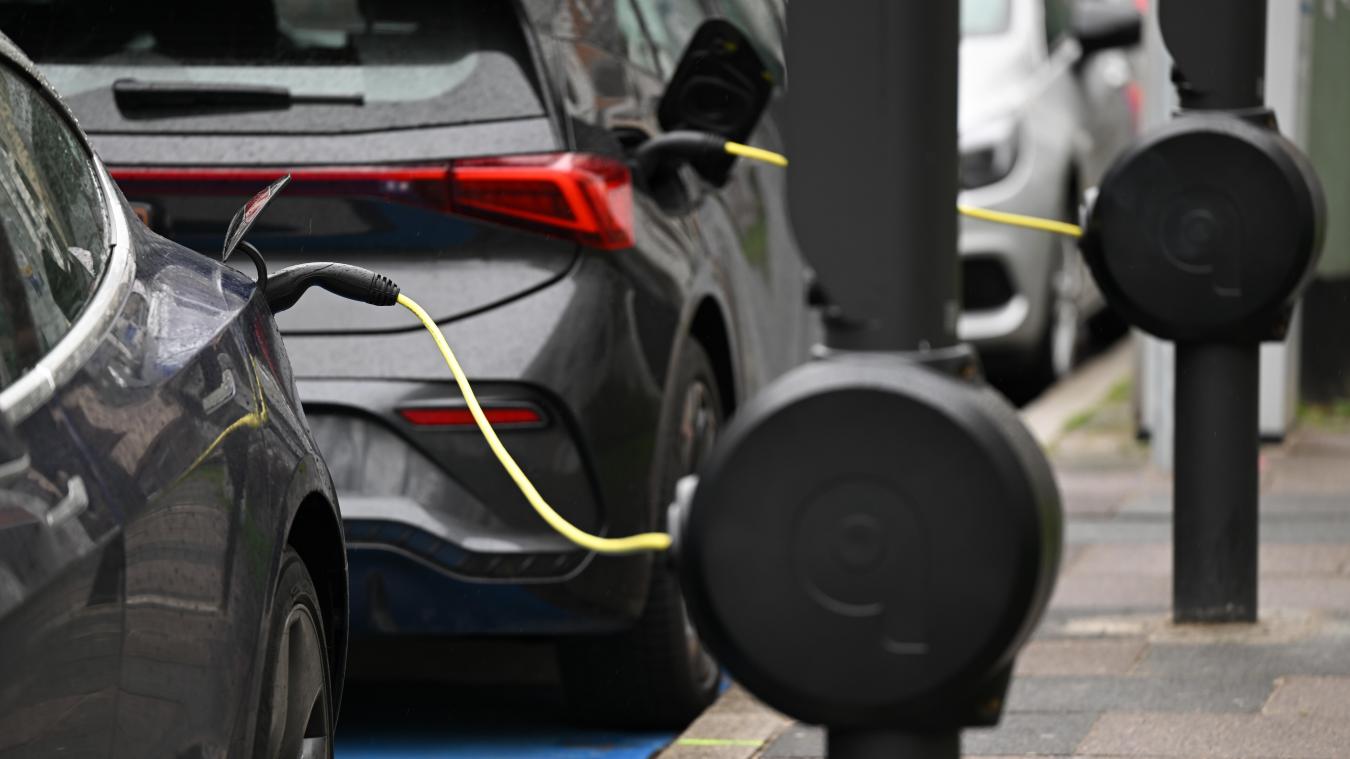<p>Die Zahl der Elektroautos in Belgien steigt rasant – auch dank dichterem Ladenetz und wachsendem Angebot.</p>