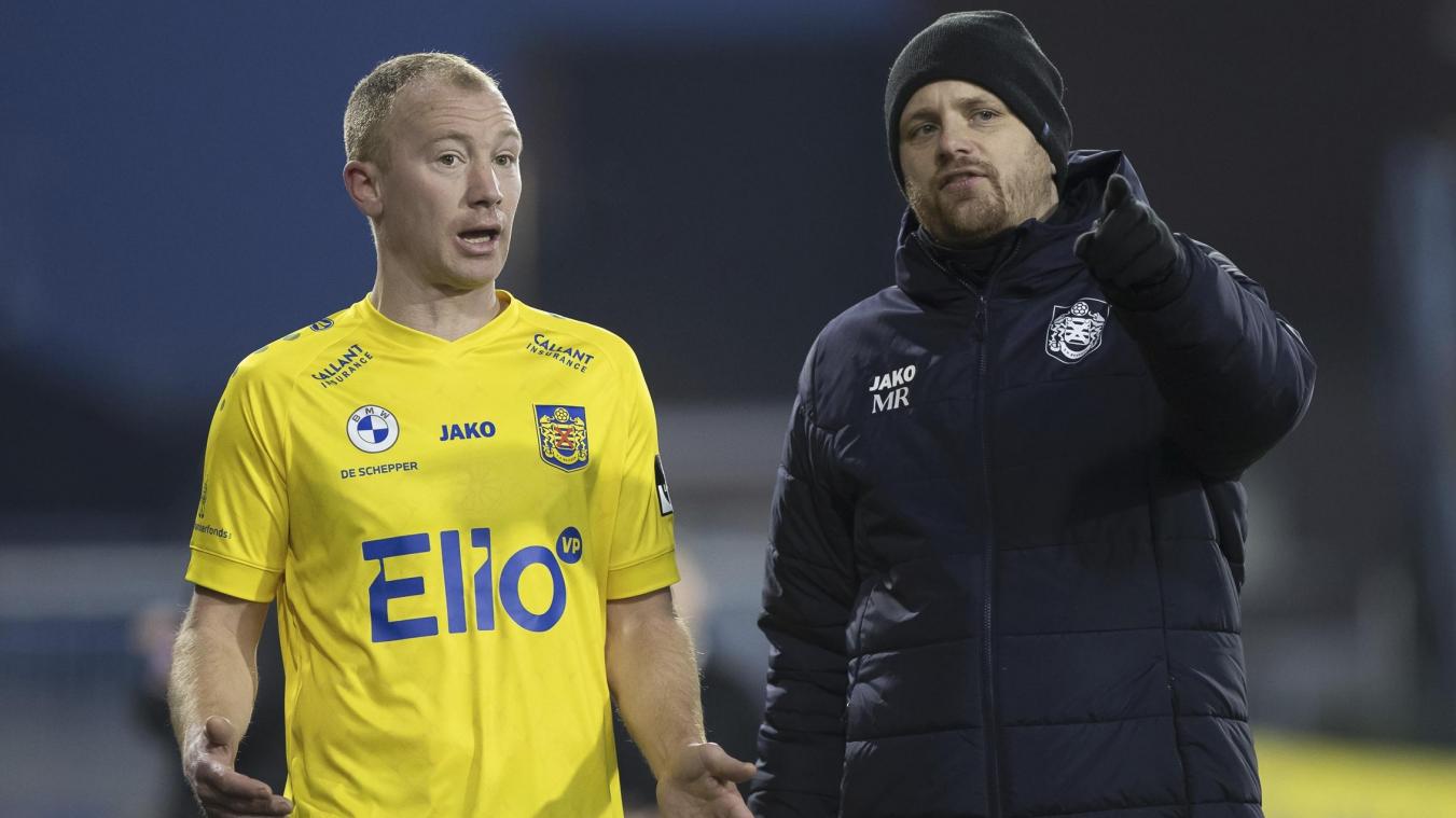 <p>Der Ameler Christian Brüls (l.) mit Trainer Marink Reedijk</p>