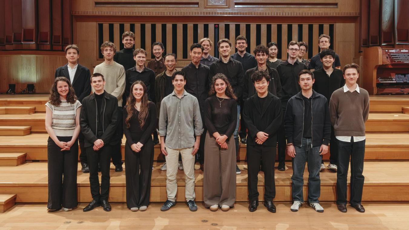 <p>Die 24 Halbfinalisten des Königin-Elisabeth-Wettbewerbs für Cello</p>