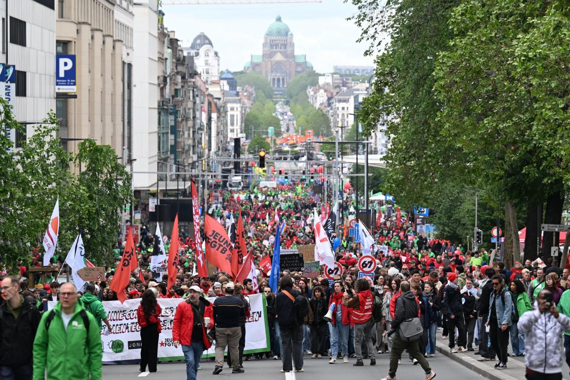 <p>Tausende Protestler auf den Straßen in Brüssel.</p>