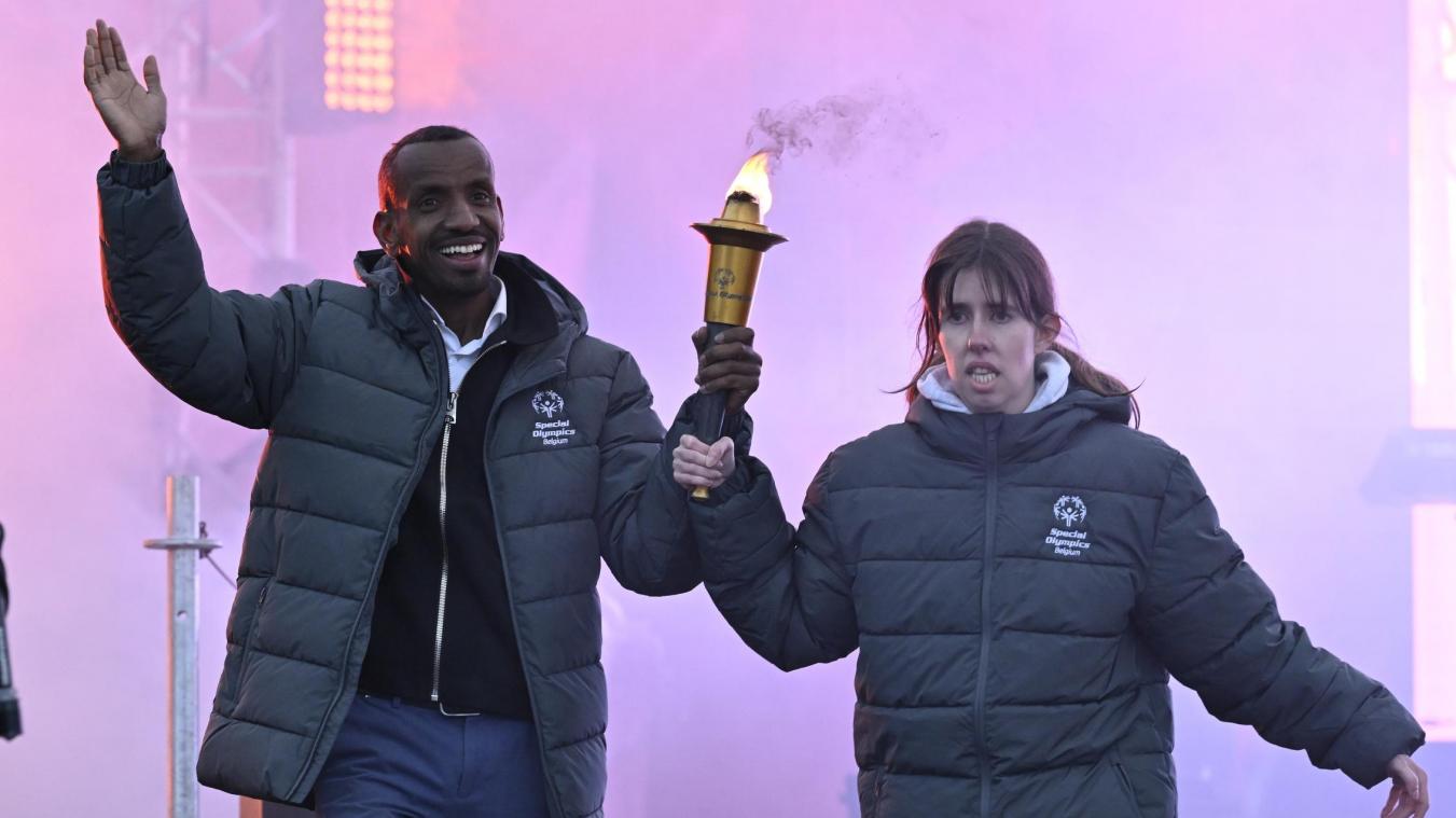<p>Die Flamme der Hoffnung erreichte am Mittwochabend das Sportzentrum von Malmedy – einer der emotionalen Höhepunkte der Eröffnungsfeier der Special Olympics.</p>
