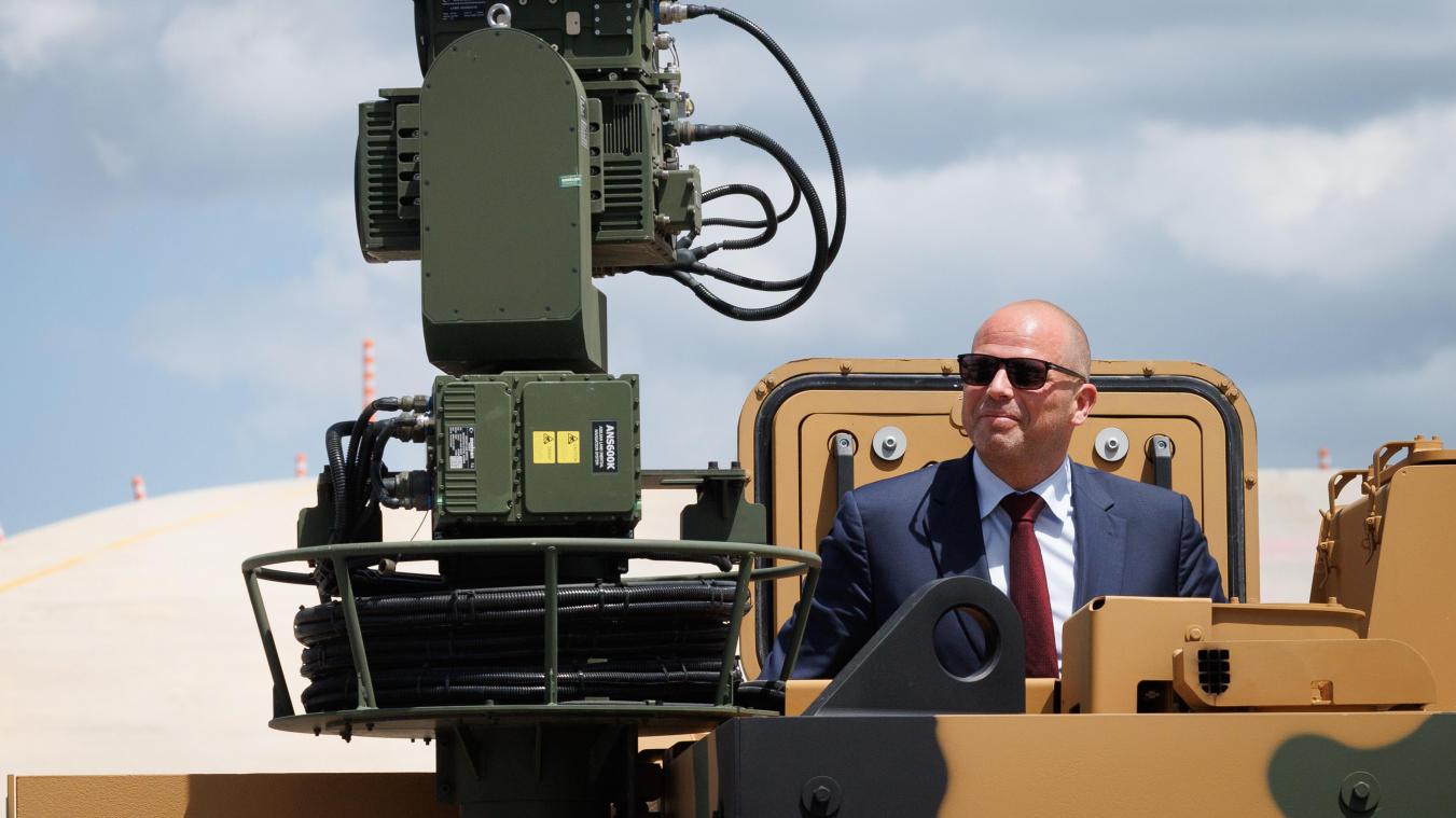 <p>Verteidigungsminister Theo Francken verteidigt das Ziel, zwei Prozent des belgischen BIP für die Verteidigung auszugeben.</p>