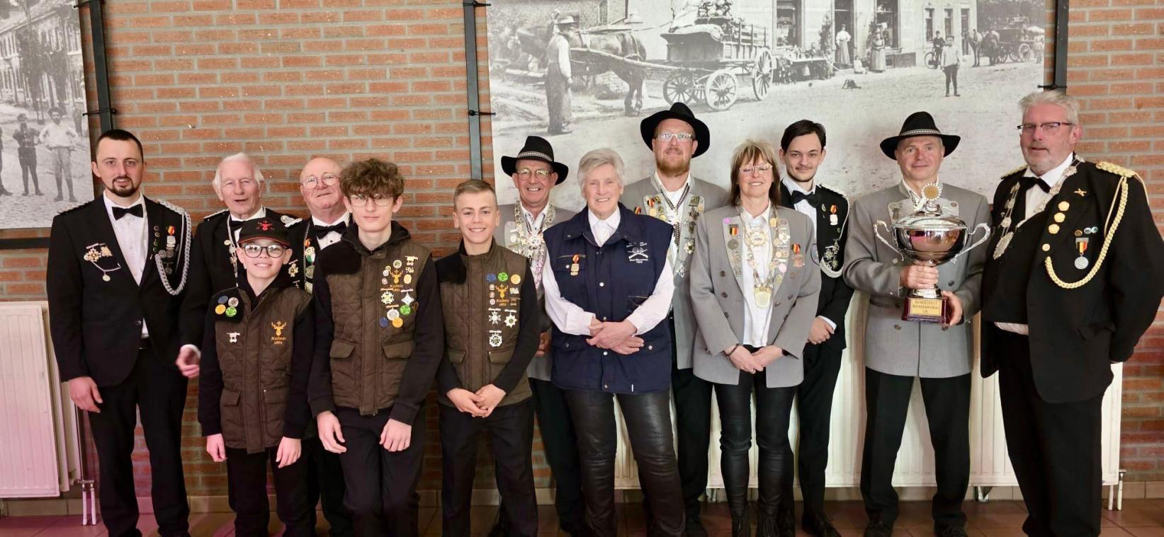 <p>Die Sieger und Geehrten des diesjährigen Bundesfestes der Kelmiser Schützenvereine</p>