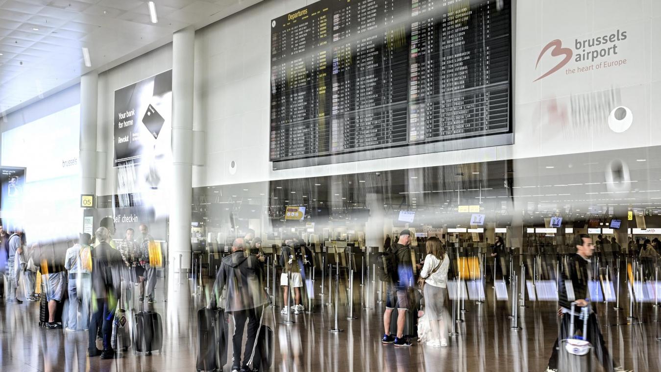 <p>Die Abfertigung der Passagiere am Brussels Airport sorgt für politischen Streit zwischen Brüssel und Flandern.</p>