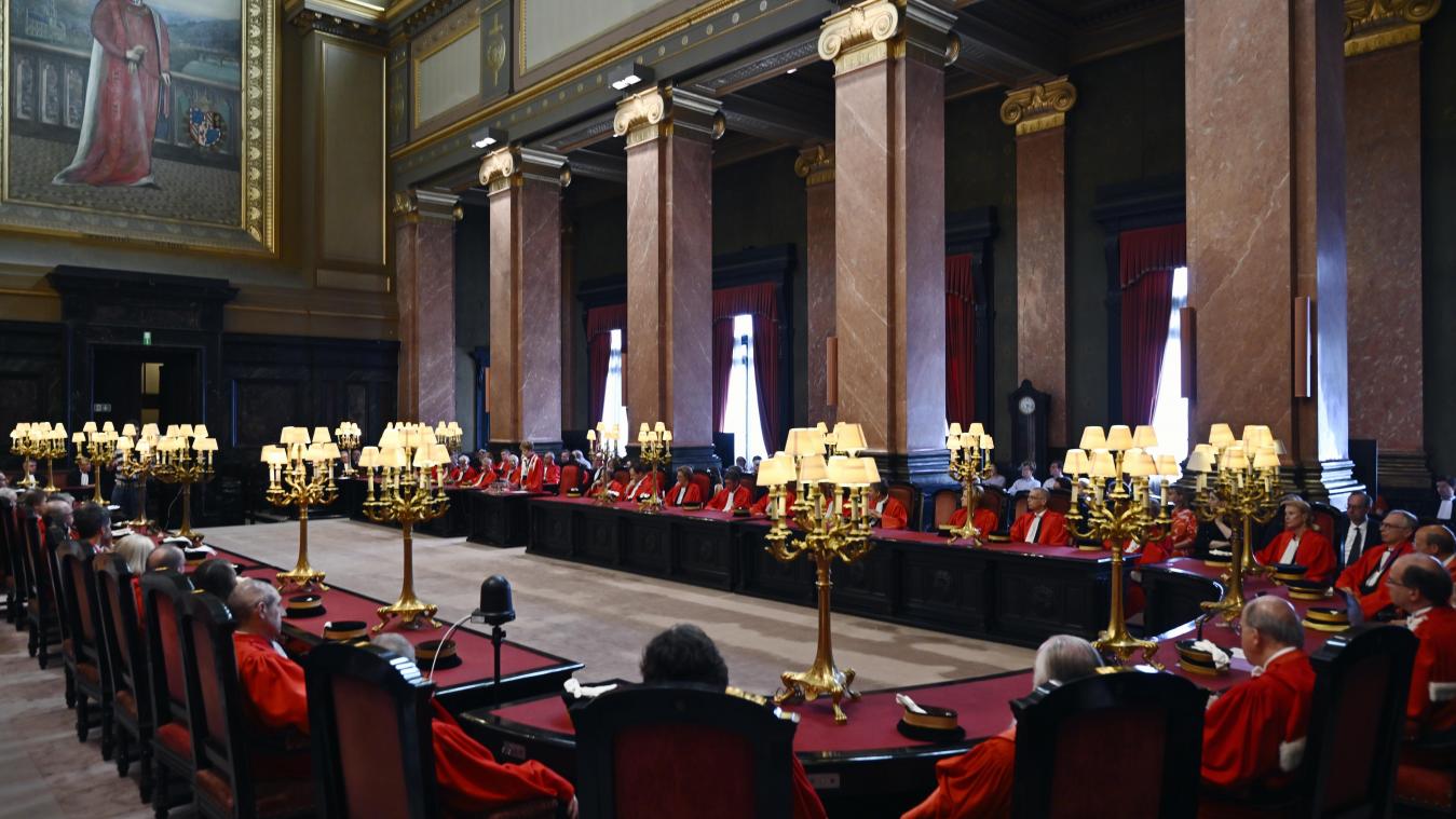 <p>Der belgische Kassationshof entscheidet über die mögliche endgültige Verurteilung des Staates wegen der Zwangstrennung von Métis-Kindern während der Kolonialzeit.</p>