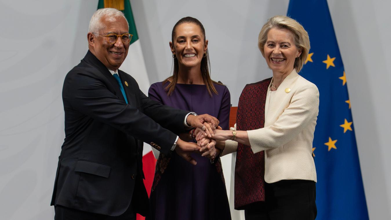 <p>Claudia Sheinbaum (Mitte), Präsidentin von Mexiko, EU-Ratspräsident Antonio Costa (links) und EU-Kommissionspräsidentin Ursula von der Leyen bei der Pressekonferenz im Präsidentenpalast. Die EU und Mexiko haben nach zehnjährigen Verhandlungen die modernisierte Fassung ihres Handels- und</p>