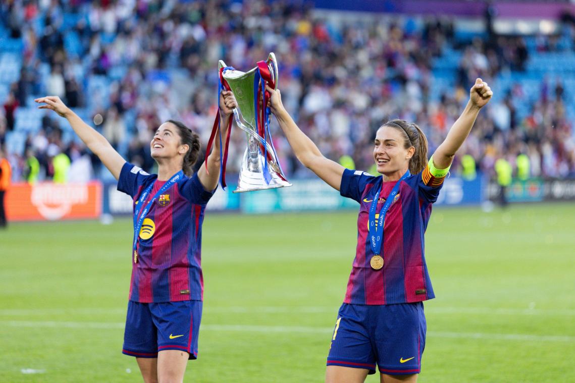 <p>Jubel nach dem Titelgewinn: Marta Torrejón und Alexia Putellas feiern mit dem FC Barcelona Femení den Sieg im Finale der Frauen-Champions-League gegen Lyon in Oslo.</p>