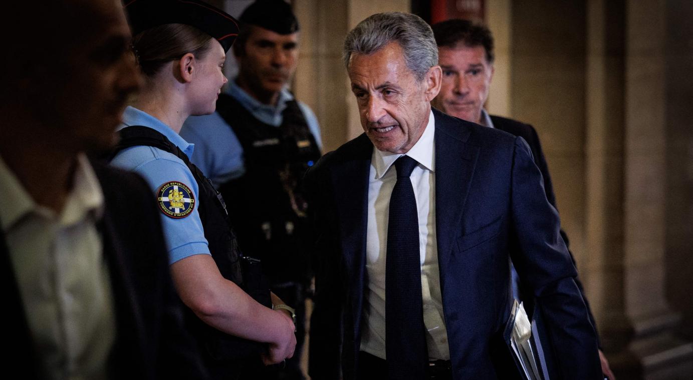 <p>Nicolas Sarkozy kommt am letzten Tag seines Berufungsverfahrens im Pariser Justizpalast an.</p>