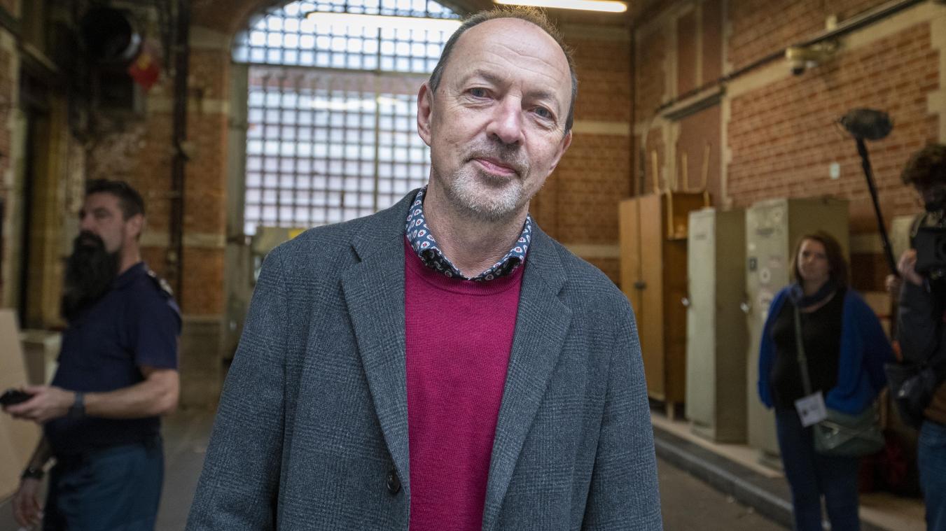<p>Jurgen Van Poecke hat seinen Rücktritt eingereicht.</p>