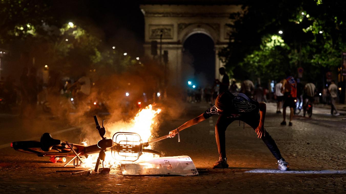 <p>Die Gewalt auf den Straßen von Paris eskalierte erneut.</p>