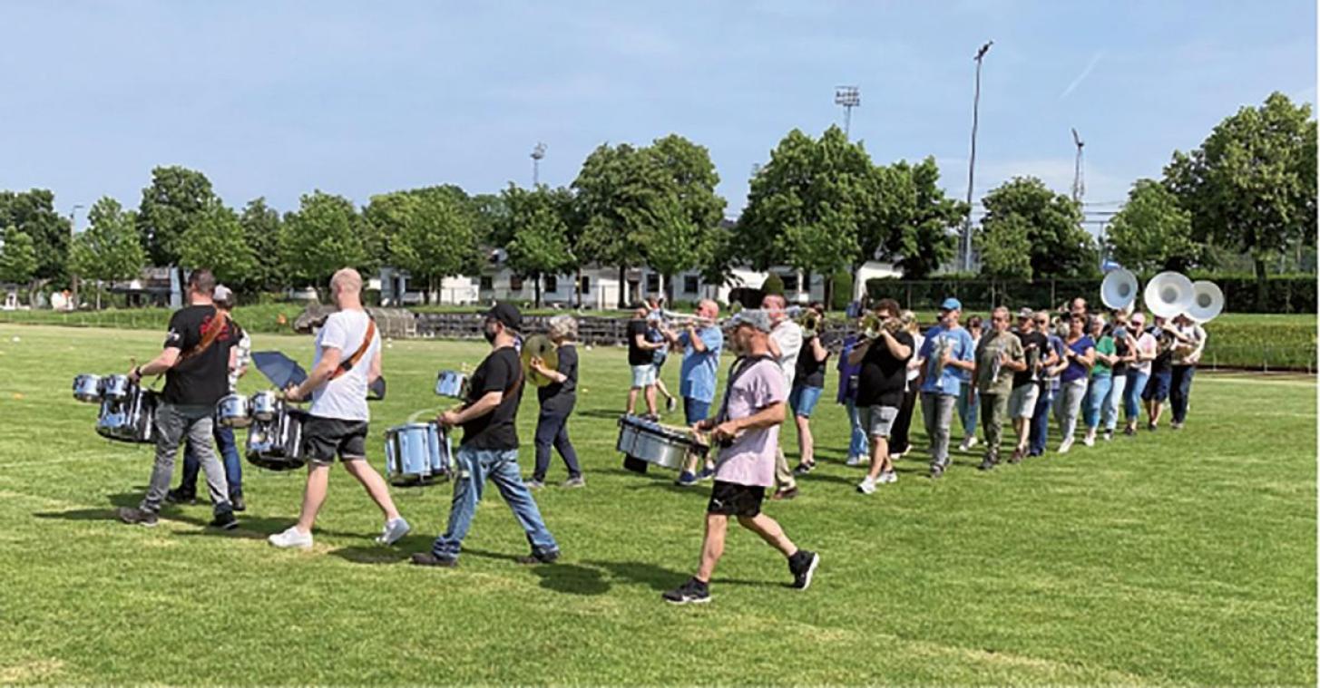 <p>Die Showband Corio aus Heerlen nutzte das Stadion für ihr Probenwochenende.</p>