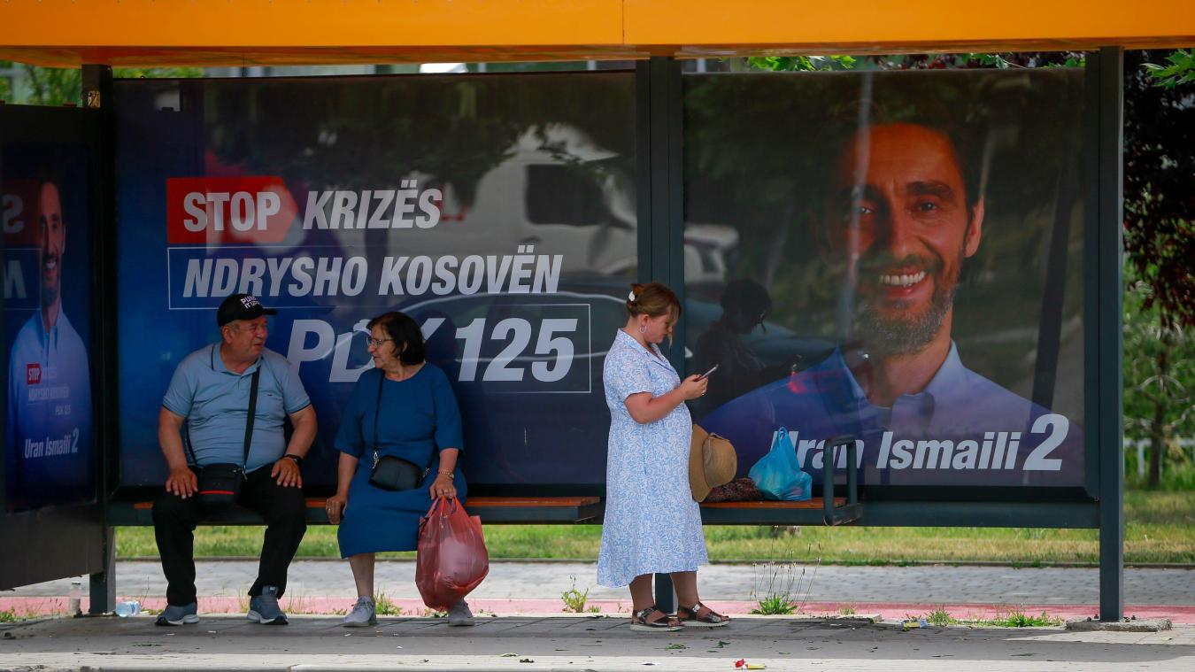 <p>Wahlplakate in der Hauptstadt Pristina.</p>
