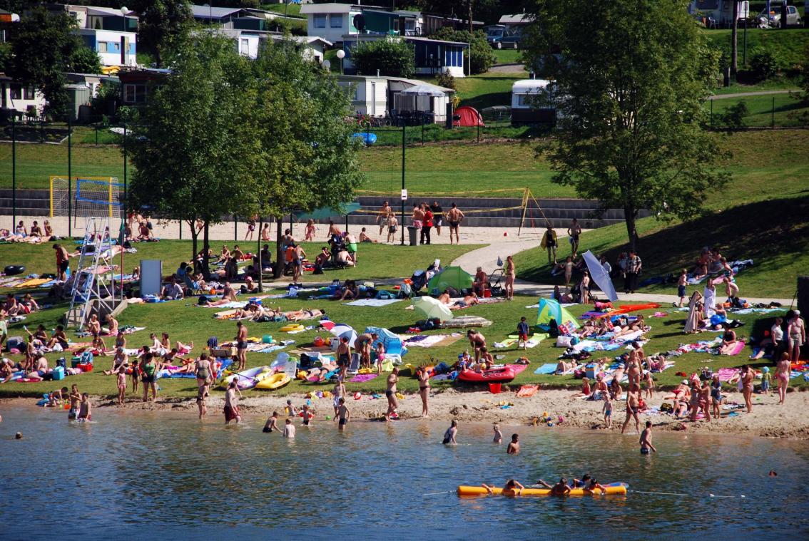 <p>An warmen Sommertagen ist der Andrang am Venntastic Beach groß.</p>
