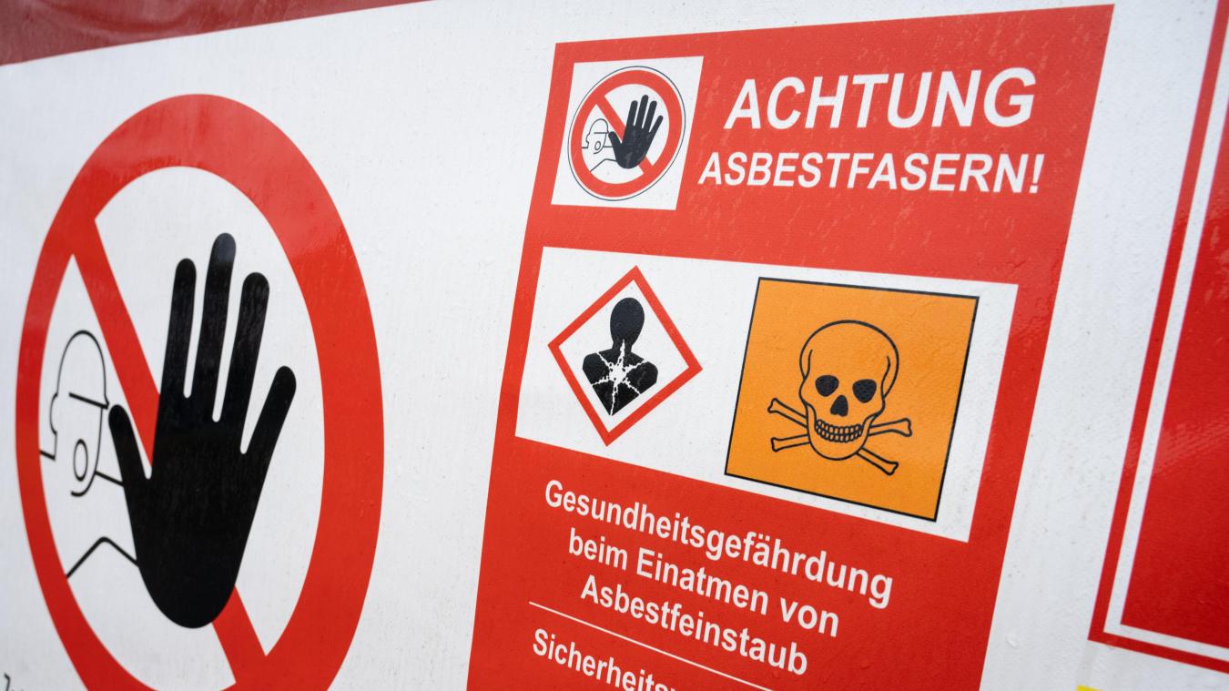 <p>Die Föderalregierung hat die Immunität von Asbest-Unternehmen aufgehoben.</p>