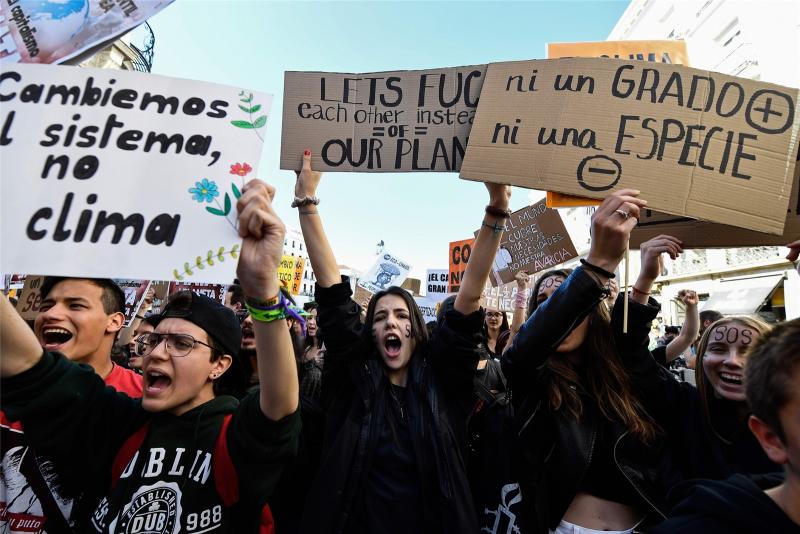 <p>Studentenproteste für eine ambitionierte Klimapolitik in der spanischen Hauptstadt Madrid.</p>