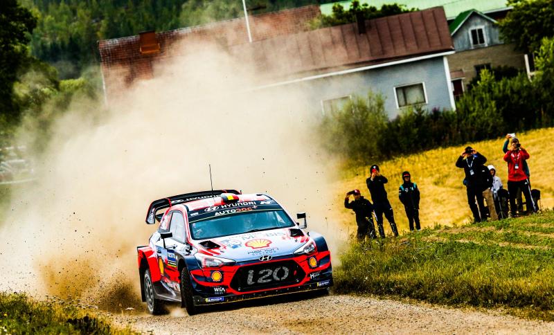 <p>Für Thierry Neuville, der in seinem Hyundai i20 WRC in Finnland unterwegs war, lief die Rallye nicht wirklich rund.</p>