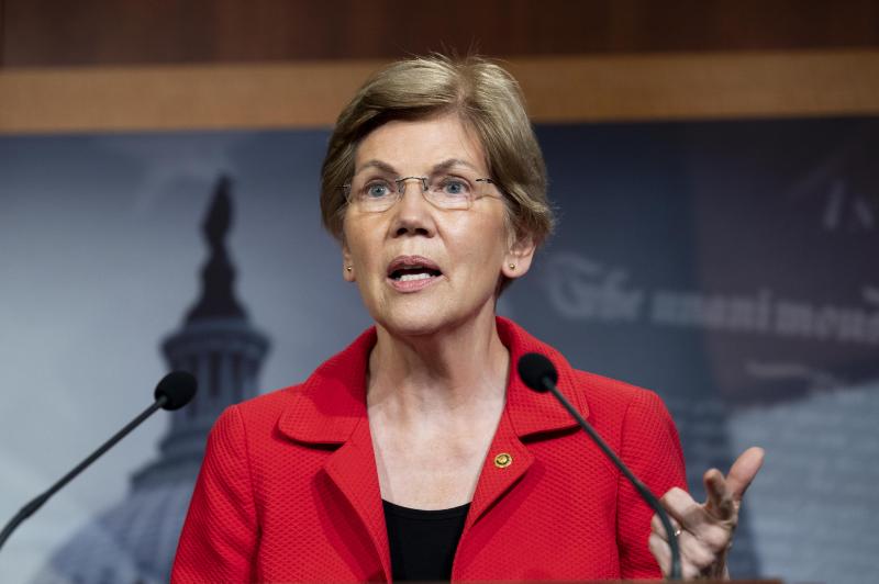 <p>Senatorin Elizabeth Warren spricht während einer Pressekonferenz über die Ausweitung des Räumungsschutzes im nächsten Coronavirus-Gesetzentwurf im US-Kapitol.</p>