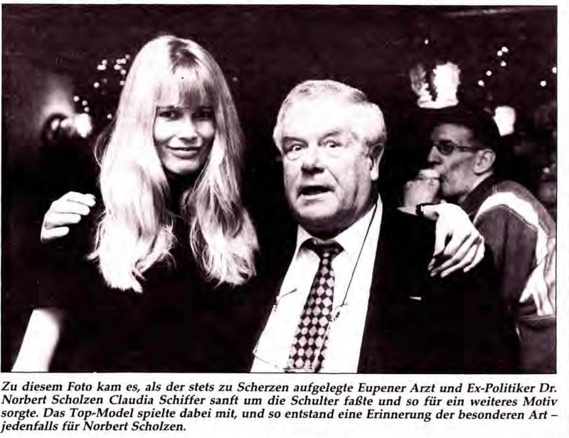 <p>Dieser Zeitungsausschnitt aus dem Jahr 1997 zeigt den mittlerweile verstorbenen Politiker Norbert Scholzen mit Claudia Schiffer in der Ketteniser Kneipe „Zum Tal“.</p>