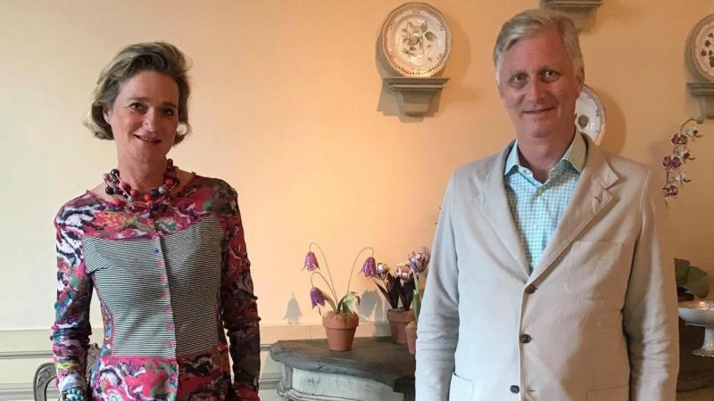 <p>König Philippe hat sich letzte Woche erstmals nach dem jahrelangen Rechtsstreit um ihre Familienzugehörigkeit mit seiner Halbschwester Delphine getroffen.</p>