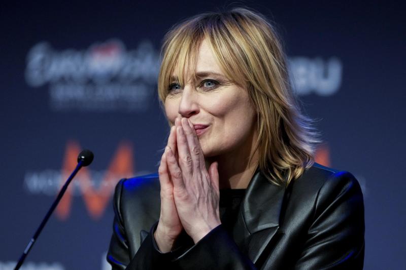 <p>Sängerin Geike Arnaert</p>