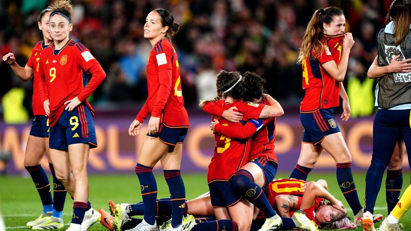 <p>Spanien Fußballerinnen sind erstmals Weltmeister – nach 105 Minuten gegen England.</p>
