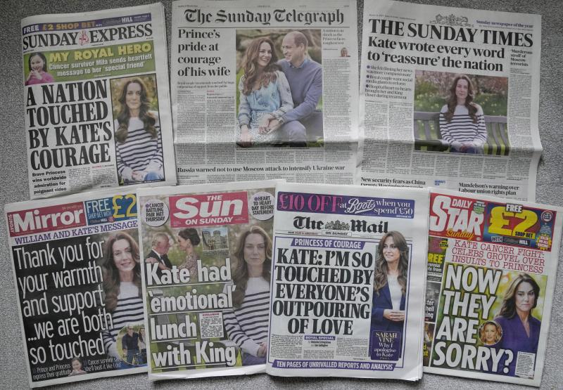 <p>Ein Zusammenschnitt einiger Titelseiten britischer Sonntagszeitungen</p>