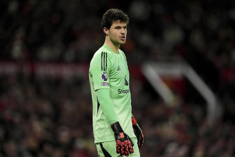 <p>Senne Lammens stand bei den 14 letzten Spielen von ManUnited im Tor.</p>