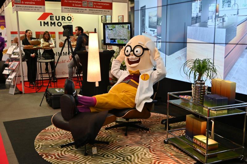 <p>Die Telekommunikationsfirma Tchamba ist sogar mit Maskottchen vertreten.</p>