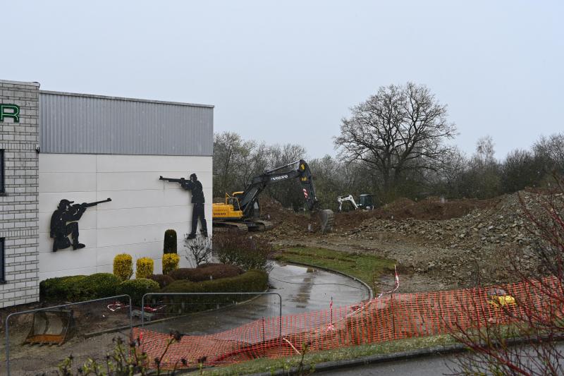 <p>Die Arbeiten zur Befestigung des Untergrunds haben bereits begonnen.</p>