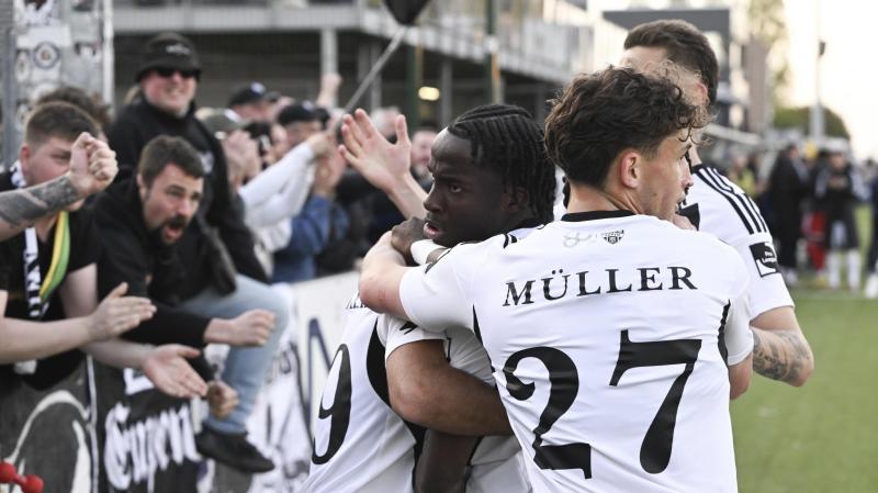 <p>Yoram Zague (links) brachte Eupen in Front.</p>