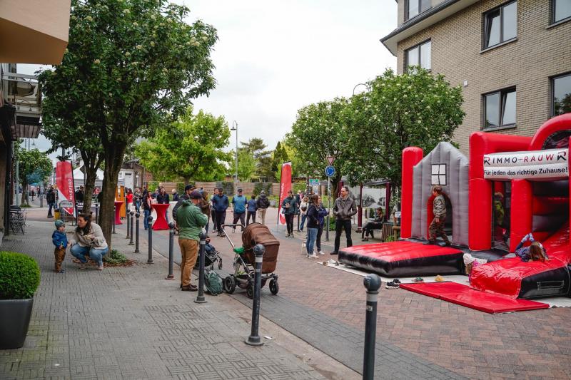 <p>Die Haupt- und Malmedyer Straße werden zur Fußgängerzone.</p>