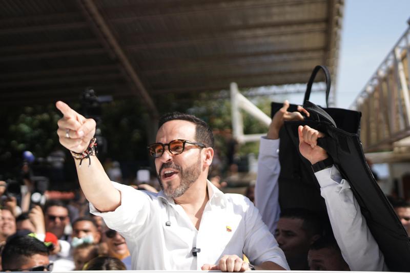 <p>Abelardo de la Espriella bei einem Wahlauftritt in Barranquilla</p>