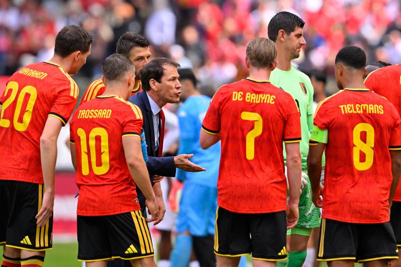 <p>Rudi Garcia bei einer Ansprache an die Mannschaft Anfang Juni im König-Baudouin-Stadion in Brüssel</p>