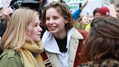 <p>Klimaaktivistin Anuna De Wever (Mitte): Die Bewegung wachse immer weiter, sagt sie.</p>