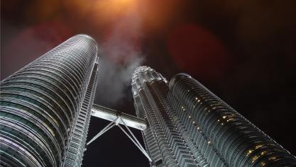 <p>Die Petronas Towers in Kuala Lumpur: Wenn es um asiatische Reiseländer geht, ist von „Tradition und Moderne“ die Rede – was sich zweifellos überall finden lässt.</p>