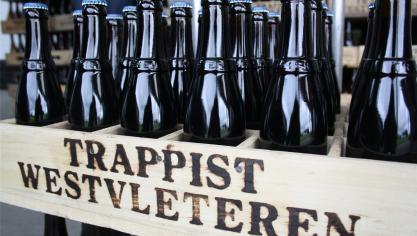 <p>Das Trappistenbier Westvleteren wurde in den USA mehrere Male als bestes Bier weltweit eingestuft. Das bescherte den Patres mehr Probleme als Genugtuung.</p>
